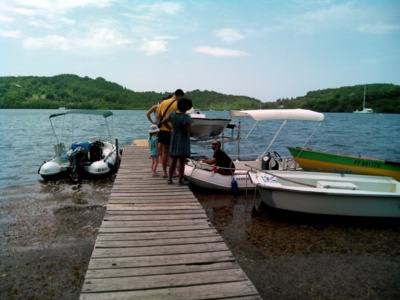 Comment piloter un bateau moteur sans permis - Martinique, Ticanots