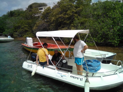 Comment piloter un bateau moteur sans permis - Martinique, Ticanots Comment piloter un bateau moteur sans permis - Martinique, Ticanots