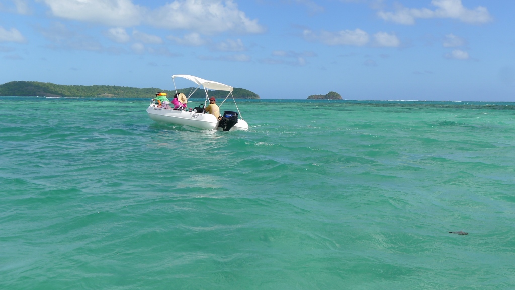 Comment piloter un bateau moteur sans permis - Martinique, Ticanots