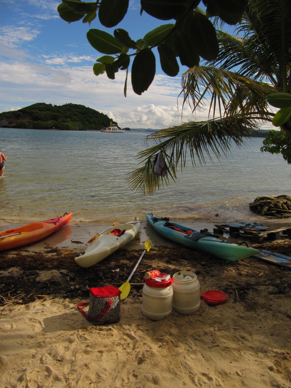 Kayaks sur la plage de l'îlet Chancel