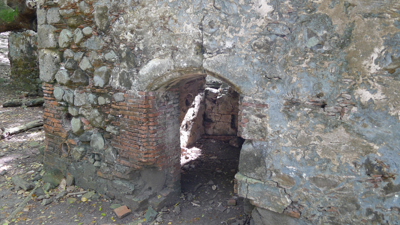 Ruines archéologiques 3, îlet Chancel